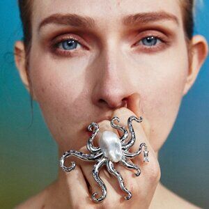 Huge sexy "Olivia The Octopus"  Silver tone with a faux pearl Adjustable…